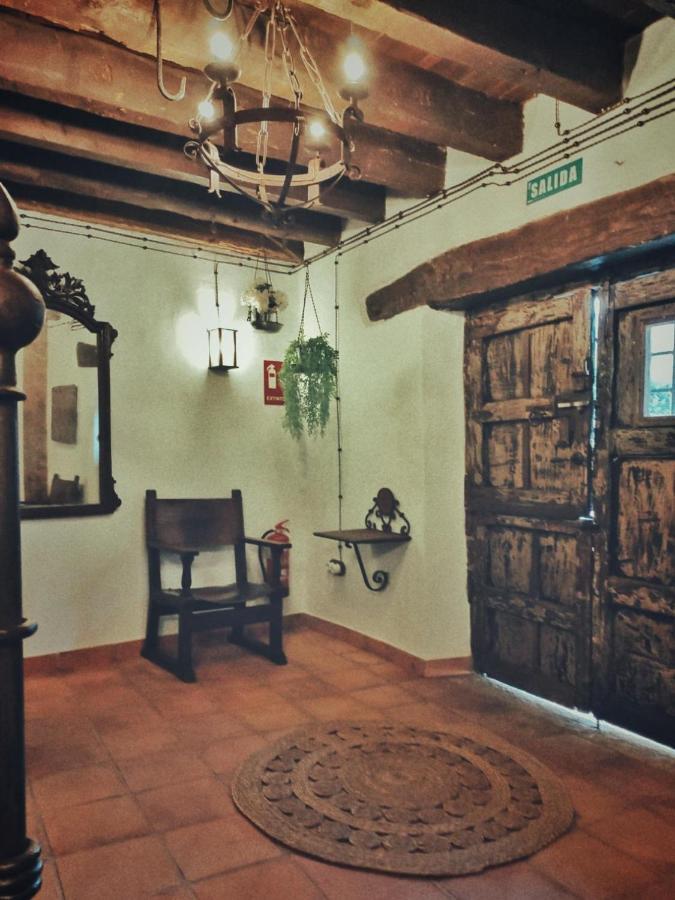 La Casa De La Abuela Amalia Apartment Аренас де Сан Педро Екстериор снимка
