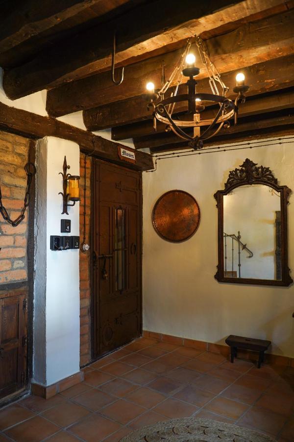 La Casa De La Abuela Amalia Apartment Аренас де Сан Педро Екстериор снимка
