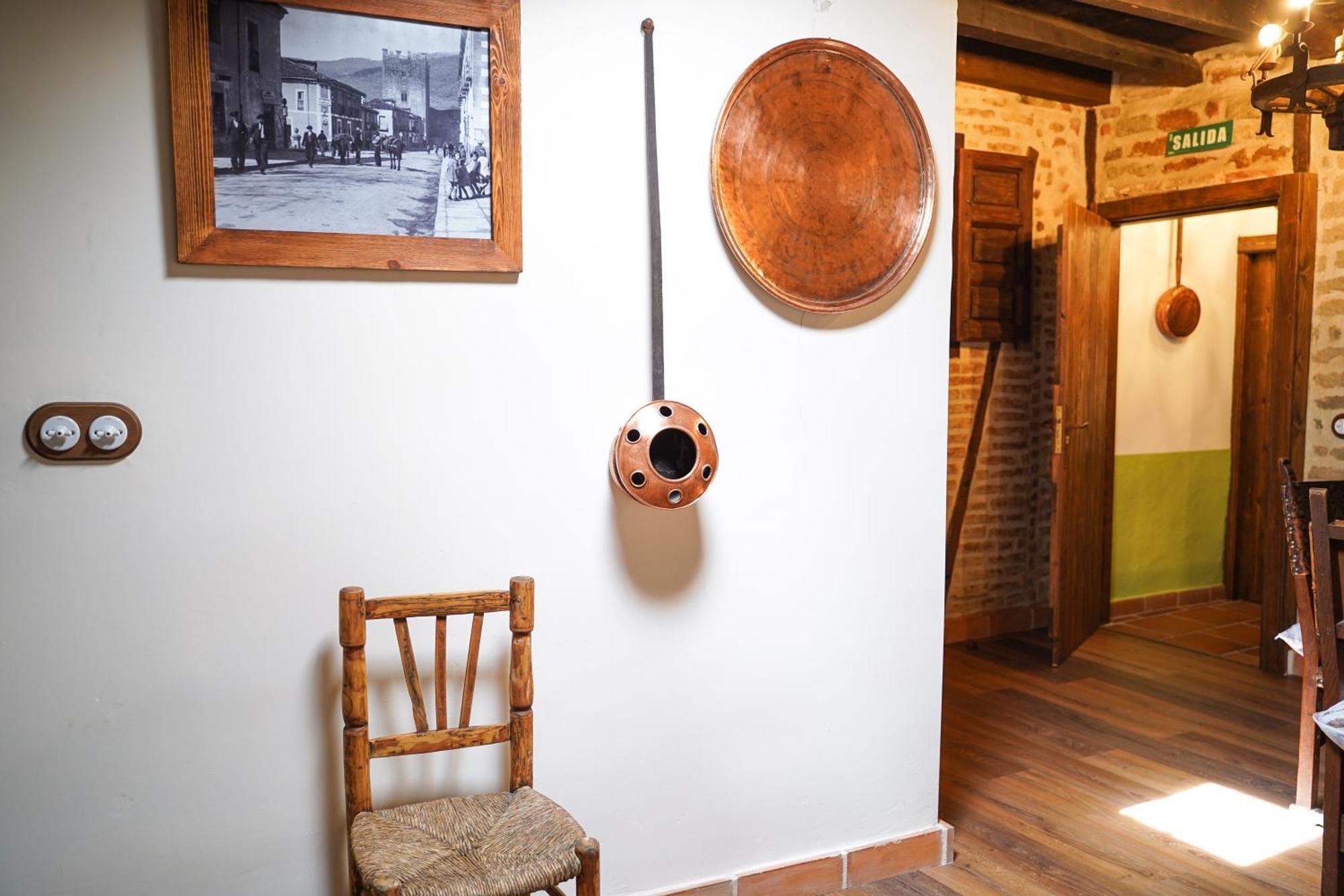 La Casa De La Abuela Amalia Apartment Аренас де Сан Педро Екстериор снимка